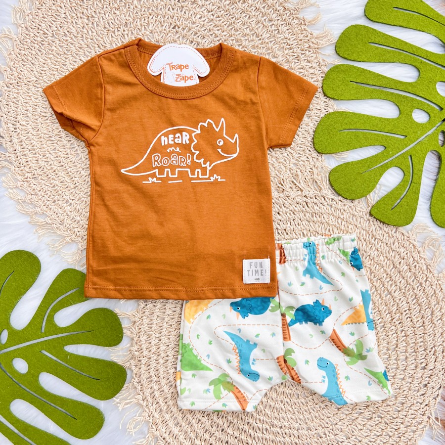 Conj. Camiseta Hear Me Roar e Bermuda Dinos - Ferrugem e Off White